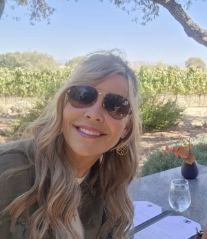 Lisa Thibault - Project Casting Gallery Image 10 Lisa Thibault - Gallery Image 10