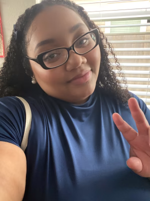 Khianna Bronson - Gallery Image 1