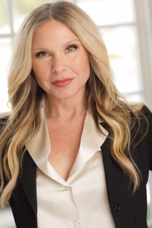 Gretchen Stewart - Gallery Image 3