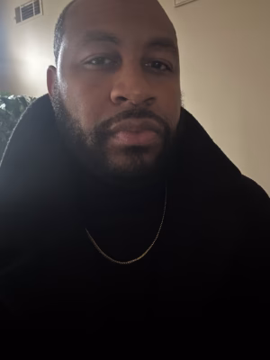 Avery Evans - Gallery Image 1