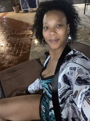 Yolanda Gales - Gallery Image 13