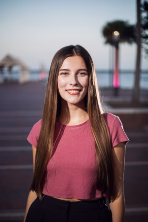 Makall Lauren Silvester - Gallery Image 2