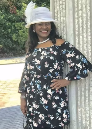 JANET COLE - Project Casting Gallery Image 4 JANET COLE - Gallery Image 4