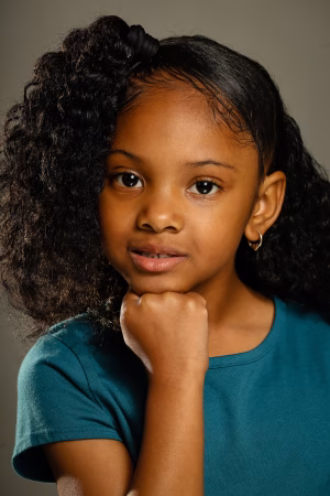 Brianna  Holloway - Gallery Image 8