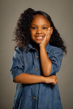 Brianna  Holloway - Gallery Image 4