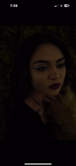 Isra Syed - Gallery Image 2