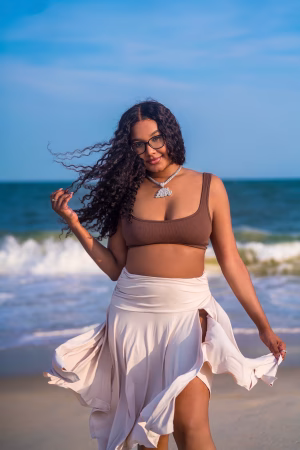 Adriana Diaz - Gallery Image 2