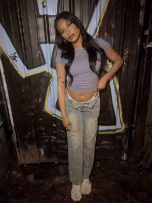 kelis roberts - Gallery Image 1