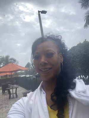 Yolanda Gales - Gallery Image 6