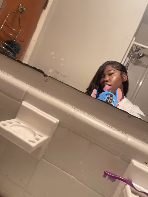 Nyeria  Mitchell - Gallery Image 6