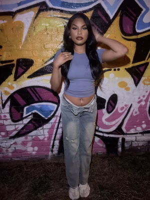 kelis roberts - Gallery Image 2