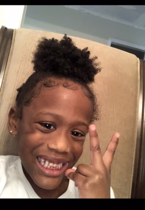 Makayla Wallace - Gallery Image 2