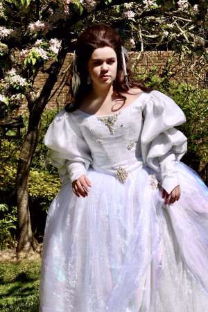 Evelyn Stowe - Gallery Image 5