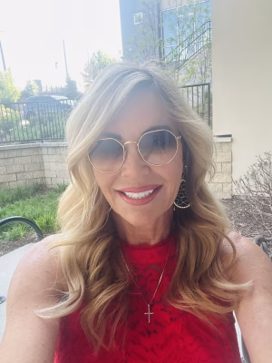 Lisa Thibault - Project Casting Gallery Image 6 Lisa Thibault - Gallery Image 6