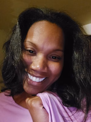 Regina Rowe - Gallery Image 4