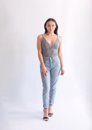 Sydney DeBlois - Gallery Image 4