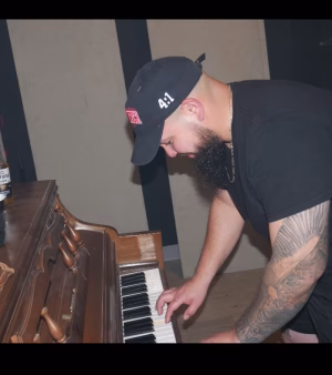 Izaiah Chavez - Gallery Image 2