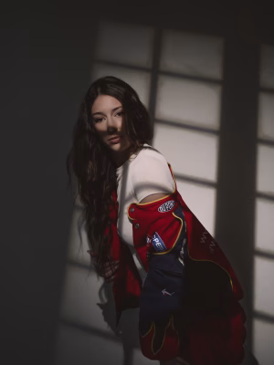 Isabelle Gibson - Project Casting Gallery Image 5 Isabelle Gibson - Gallery Image 5