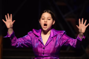 Izzy Goldsmith - Gallery Image 3