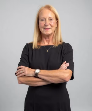 Connie Hannah - Gallery Image 3